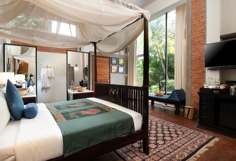 غرفة قياسية, Mane History Lovers