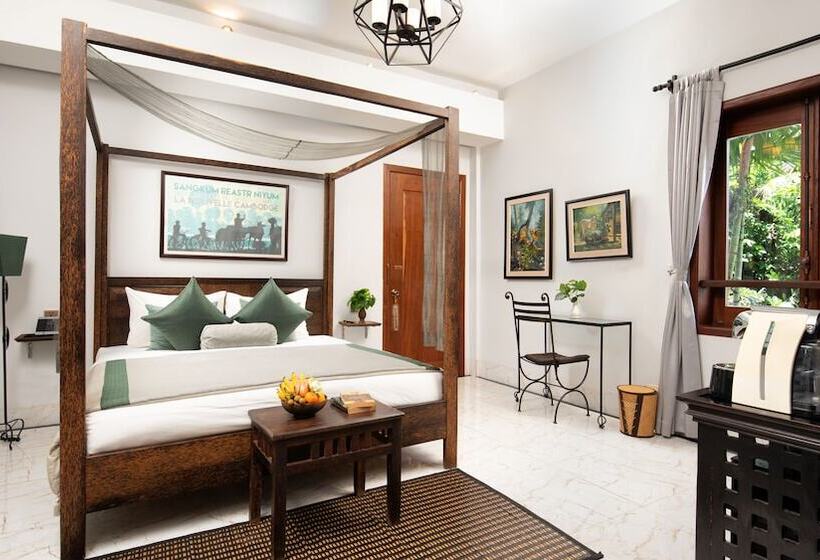 غرفة قياسية, Mane History Lovers