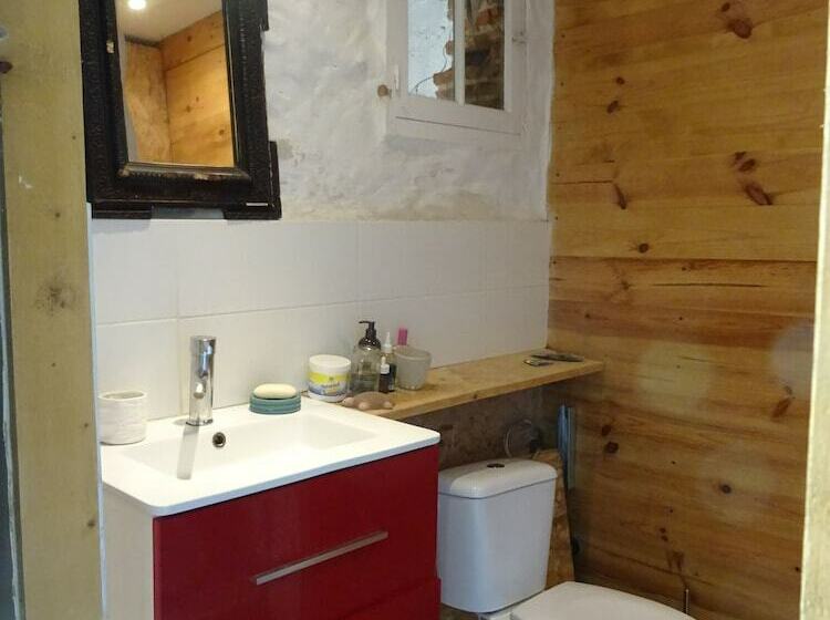 מיטה בחדר משותף, Chambre D'hotes Saint Michel Pour Pelerins