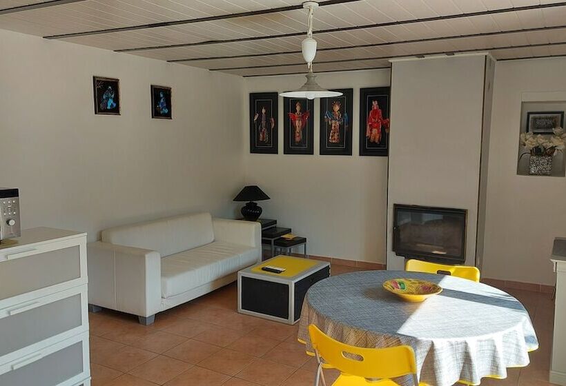 Апартаменты Deluxe 1 Спальня, Le Mas Des Sorcières Maison D Hôtes