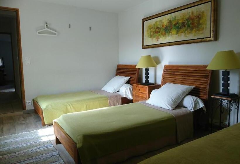 Семейный Номер, Le Mas Des Sorcières Maison D Hôtes