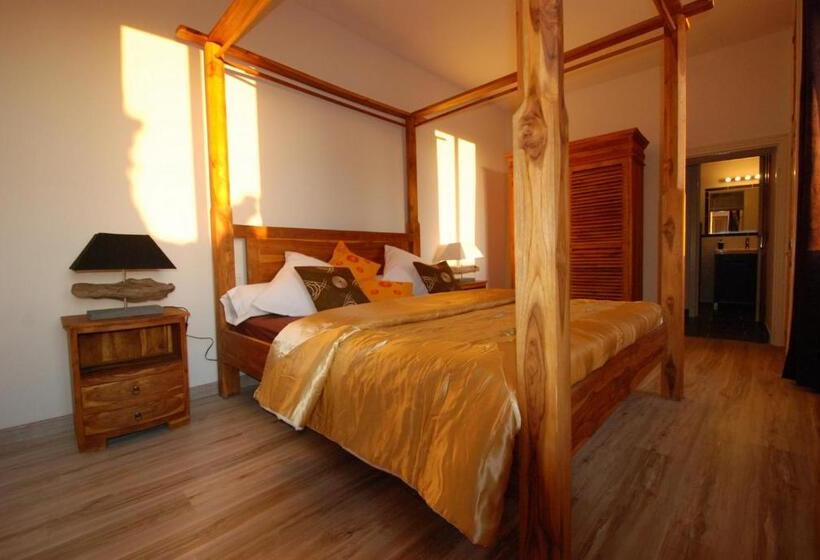 Номер Deluxe, Le Mas Des Sorcières Maison D Hôtes