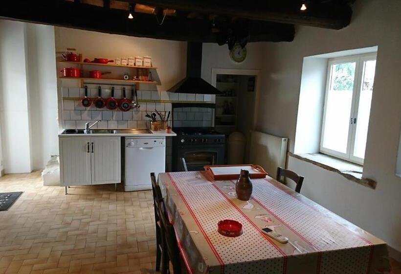 Дом 3 Спальни, Le Mas Des Sorcières Maison D Hôtes