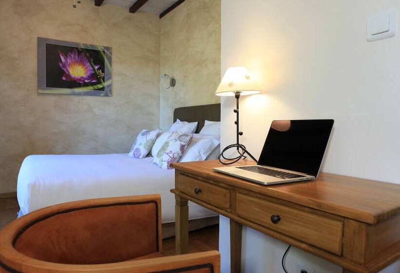 浪漫感的房间, Au Pre Des Sources