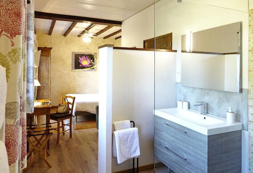 浪漫感的房间, Au Pre Des Sources