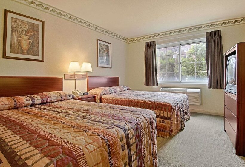 Номер Стандарт 2 Двуспальные Кровати, Days Inn By Wyndham Cleveland Lakewood