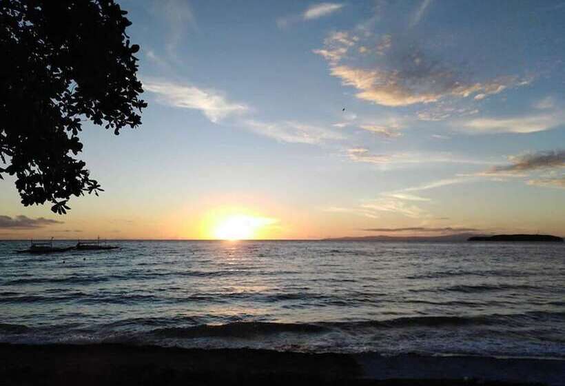 Четырехместный Номер Стандарт Вид на Море, Island Front Bangcogon Resort And Restaurant