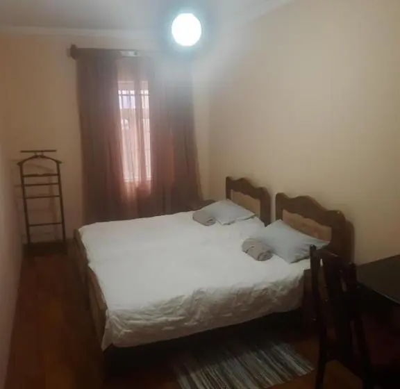 ویلای 3 خوابه, Guest House Amazon