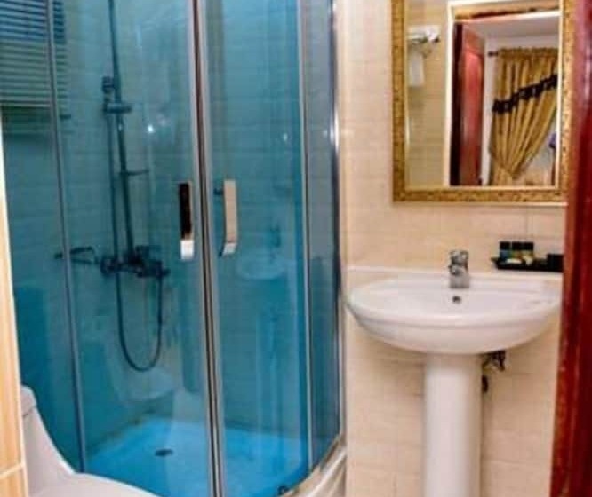 اتاق سوپریور, Crystal House