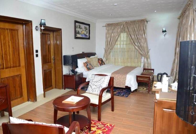 اتاق سوپریور, Crystal House