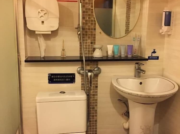 اتاق استاندارد, Hop Inn On Nathan Road