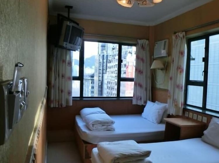 اتاق استاندارد سه نفره, Hop Inn On Nathan Road