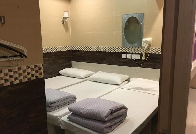 اتاق استاندارد سه نفره, Hop Inn On Nathan Road