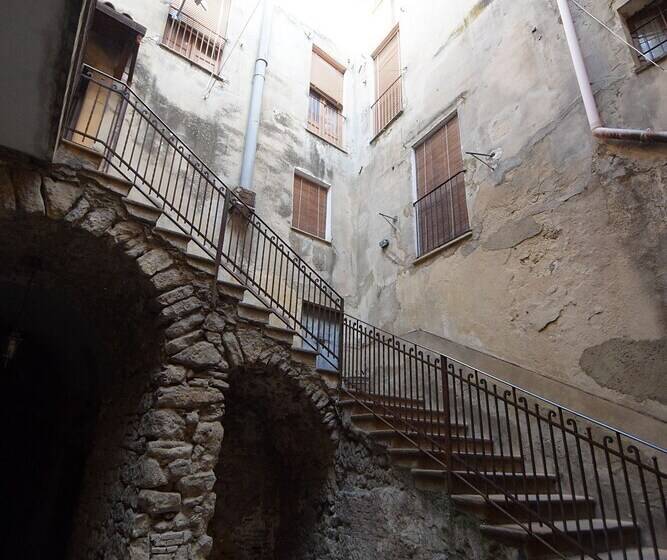 ファミリールーム, Zu Mariu B&b