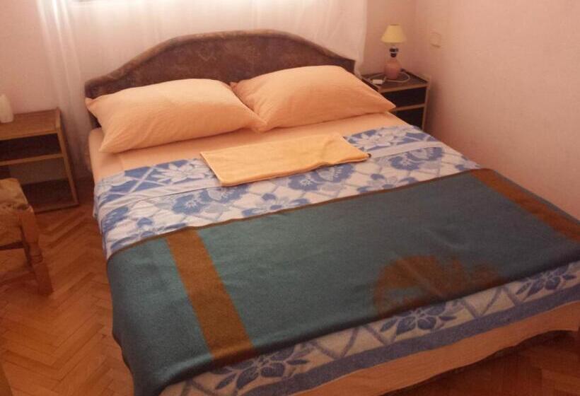 Студия Стандарт, Apartments & Hostel Zdrava Hrana