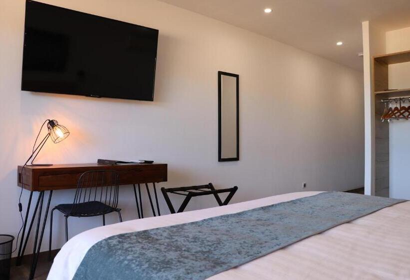 带大床的高级房间, Fazio