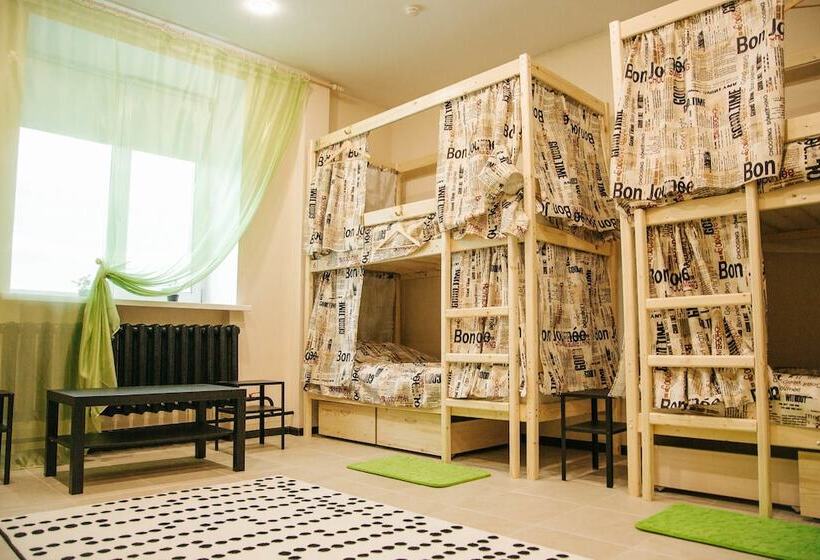 تختخواب در اتاق مشترک, Nice Hostel Na Miusskoy