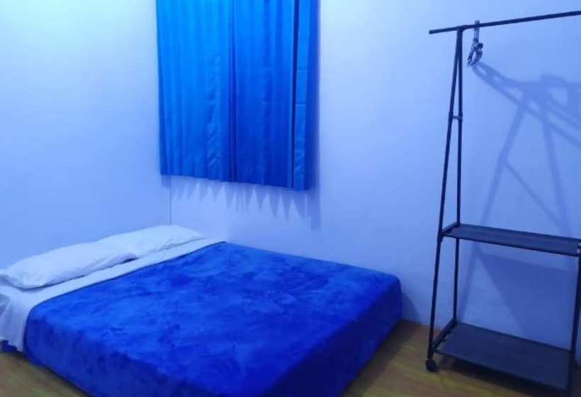 تختخواب در اتاق مشترک, Robiu Homestay