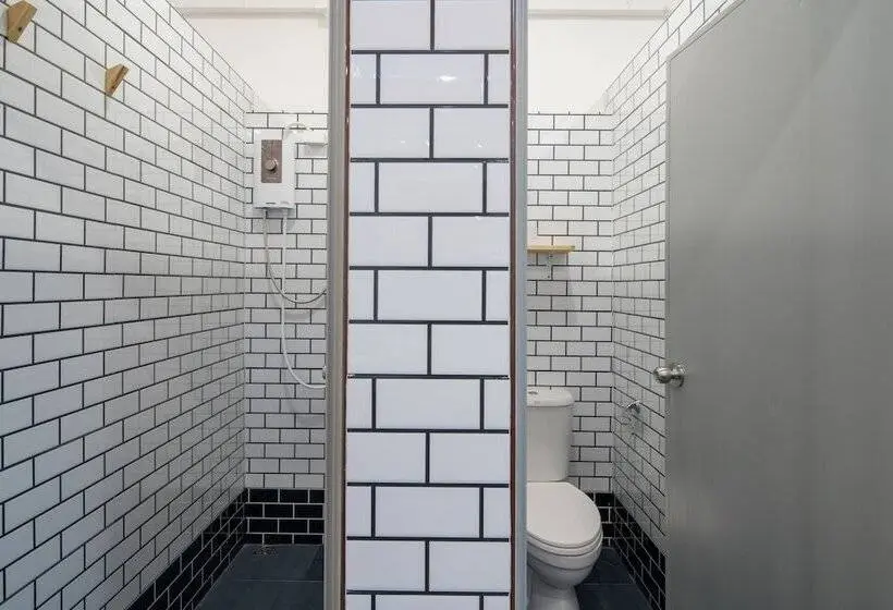 ルームシェアのワンベッド, Hanuman Vip Hostel Sha Plus