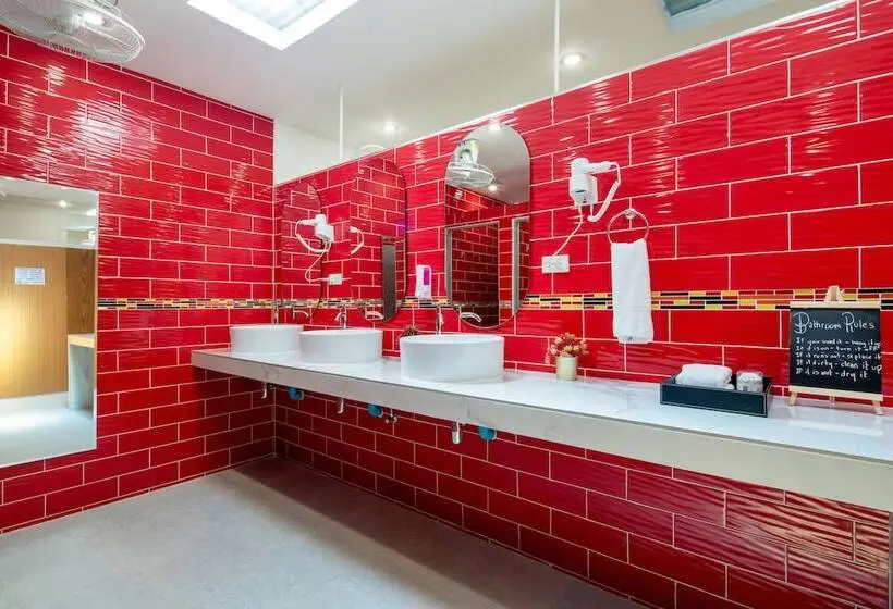 ルームシェアのワンベッド, Hanuman Vip Hostel Sha Plus