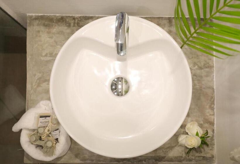 سوییت لوکس, Blanco Tulum