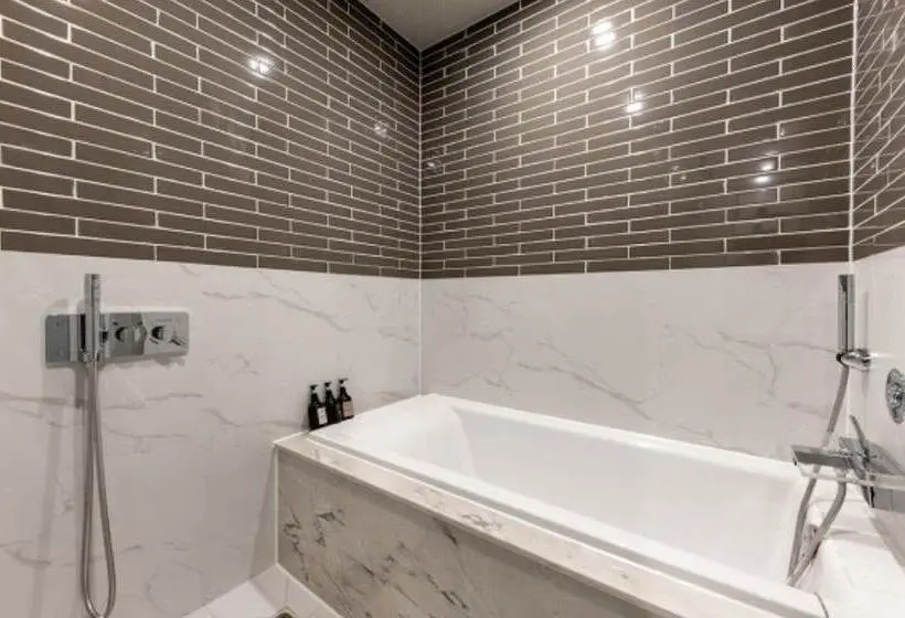 اتاق لوکس, Brown Dot Hotel Deokcheon