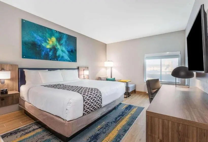 身障者適用キングサイズベッドルーム, La Quinta Inn & Suites By Wyndham Galveston West Seawall
