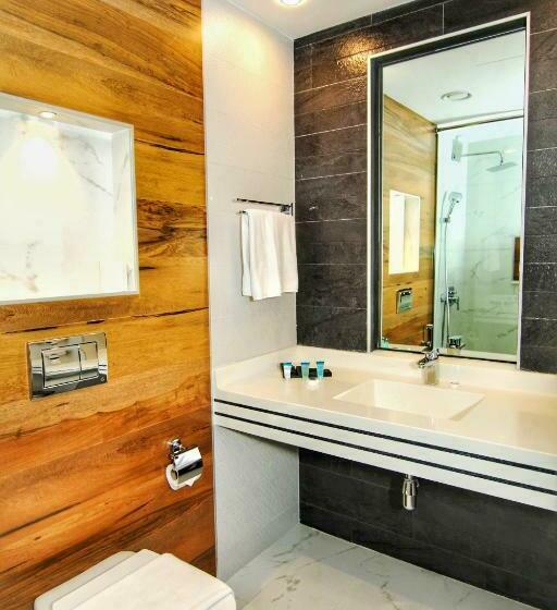 اتاق استاندارد, Muscat Gate