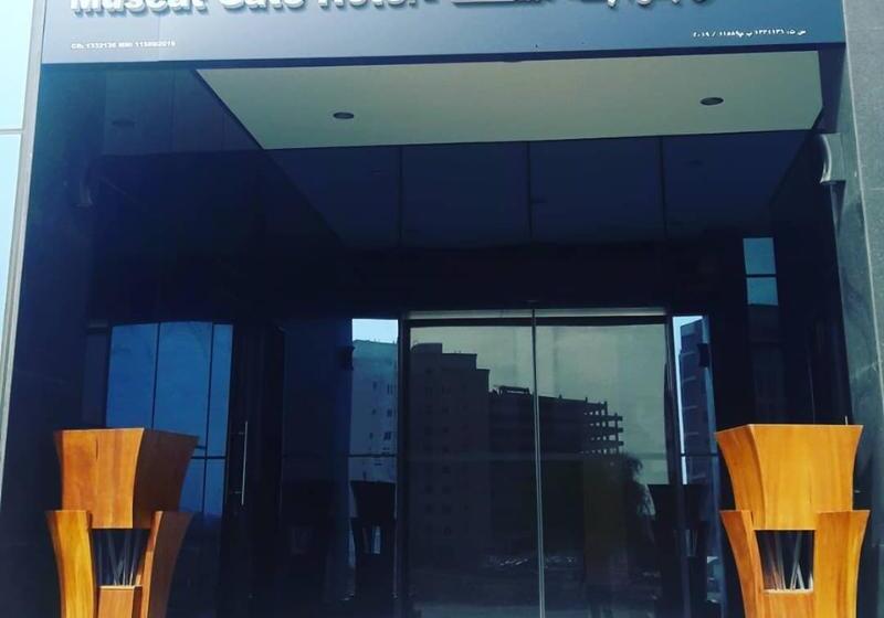 اتاق استاندارد, Muscat Gate