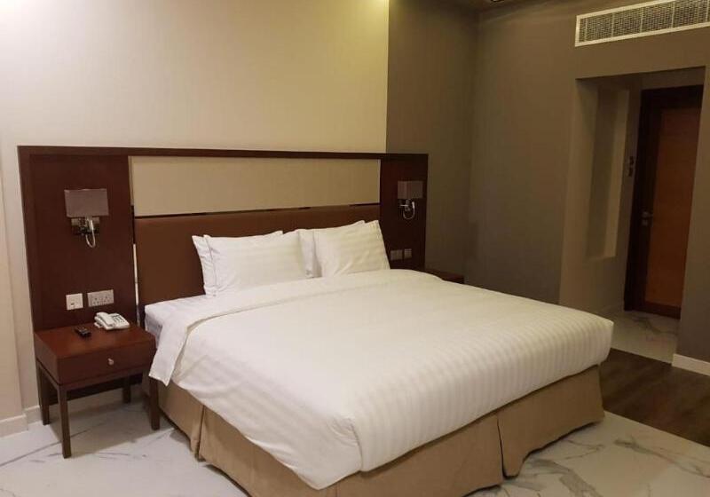 اتاق استاندارد, Muscat Gate