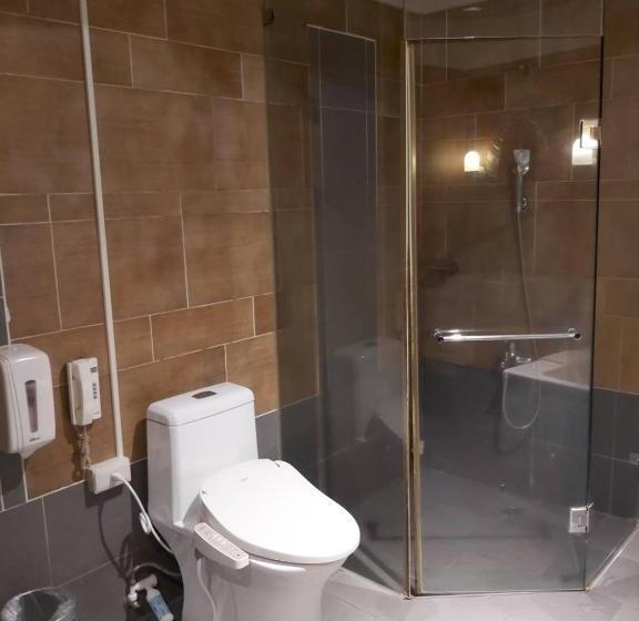 اتاق استاندارد, Chateau Motel