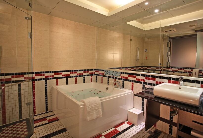 اتاق استاندارد, Chateau Motel