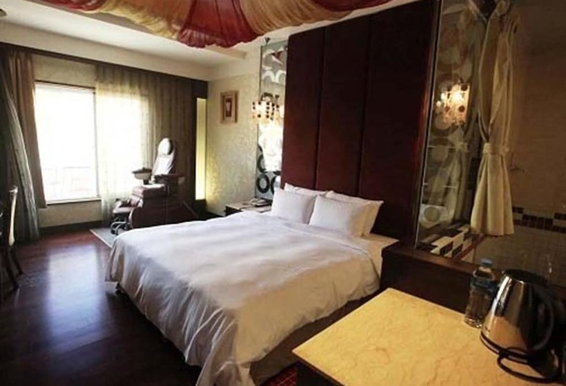 اتاق استاندارد, Chateau Motel