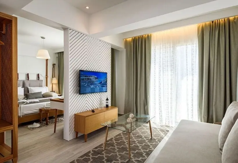 سوییت جونیور, Solimar White Pearl Adults Only   All Inclusive