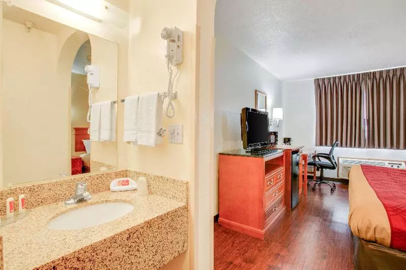 スタンダードルーム, Econo Lodge Inn & Suites Albuquerque East I 40 Eubank Exit