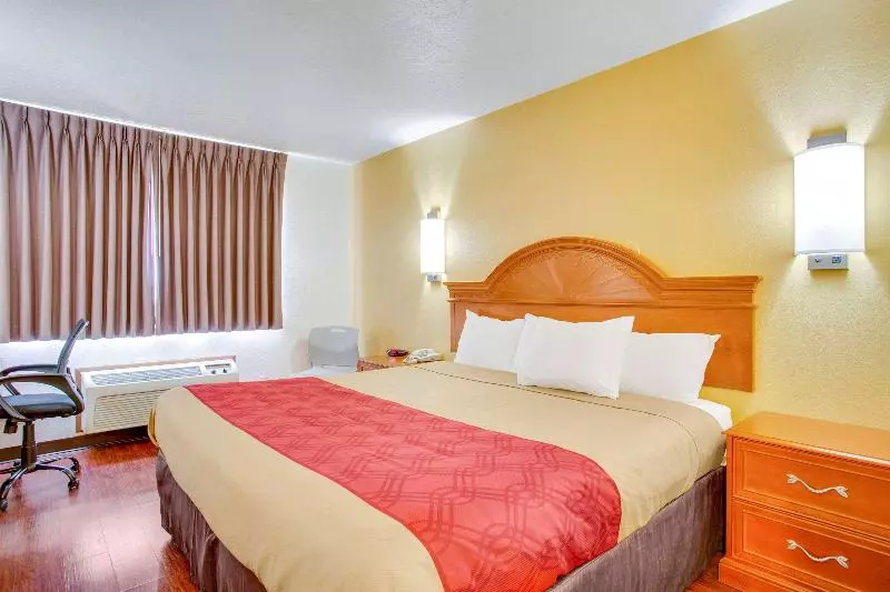 スタンダードルーム, Econo Lodge Inn & Suites Albuquerque East I 40 Eubank Exit
