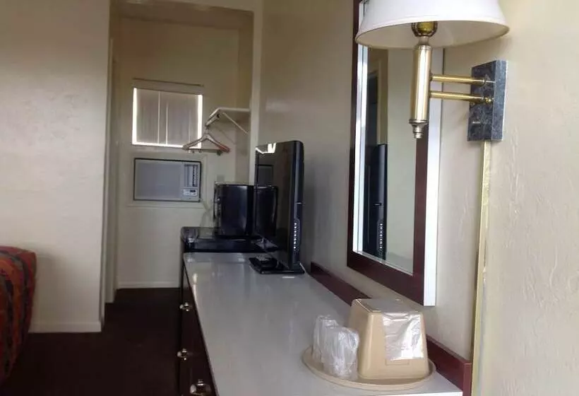 スタンダードルーム, Economy Inn Okeechobee