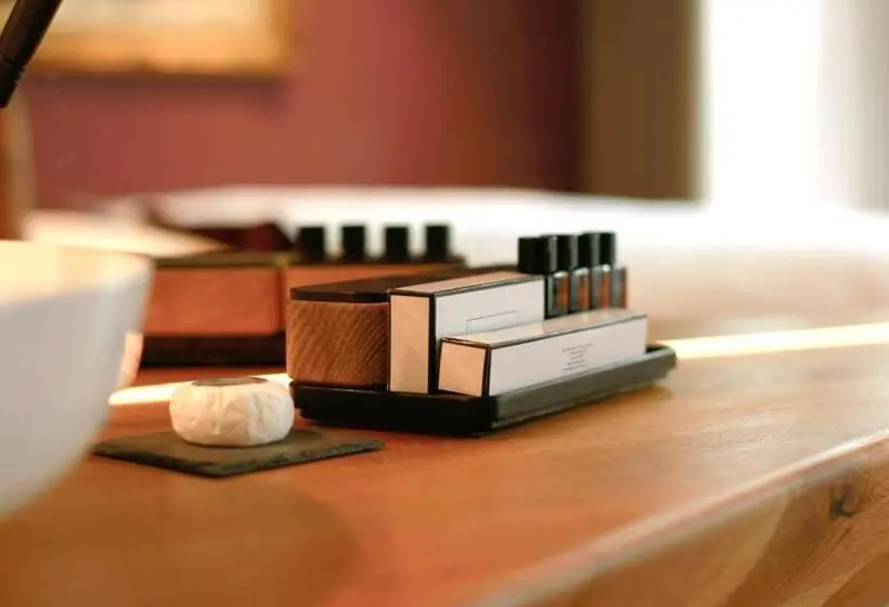 デラックストリプルルーム, Boutique Hotel Lartor