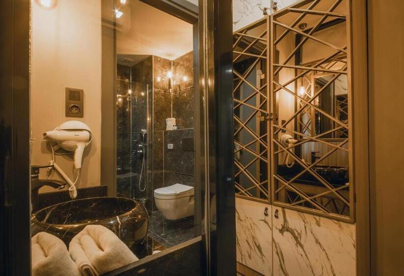 Habitació Familiar Deluxe, Edrin Gözde