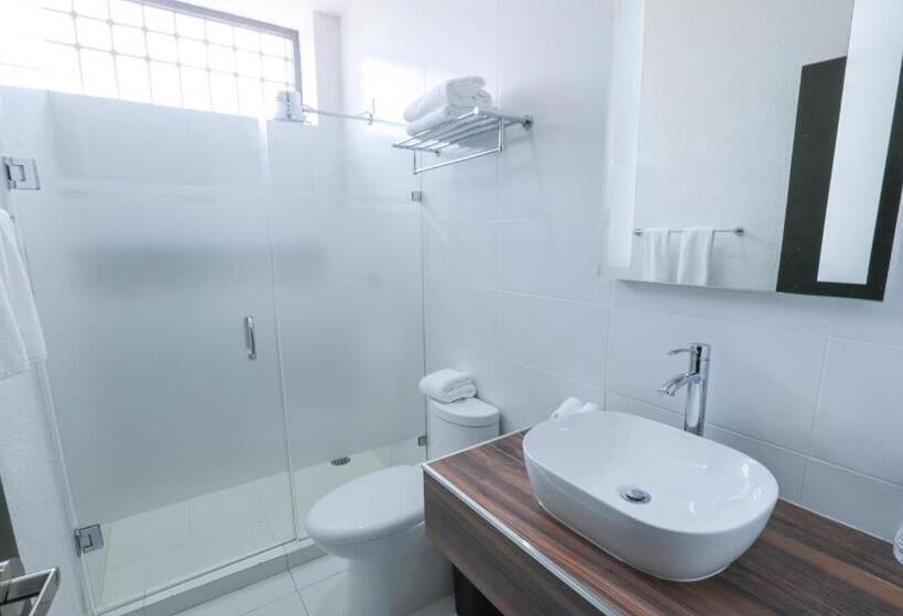 デラックスルーム, Dwana