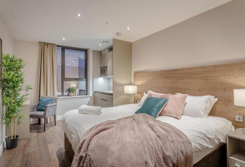 Студия Стандарт, Dwell City Living