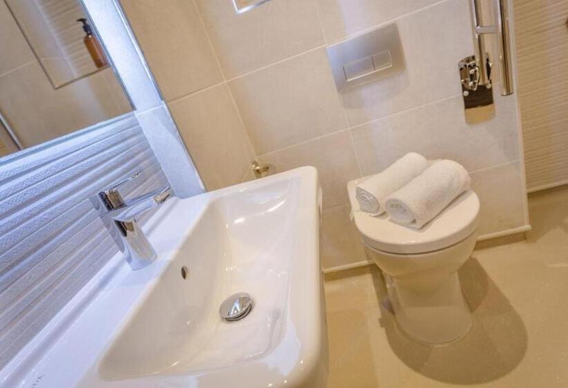 اتاق سوپریور, Dwell City Living