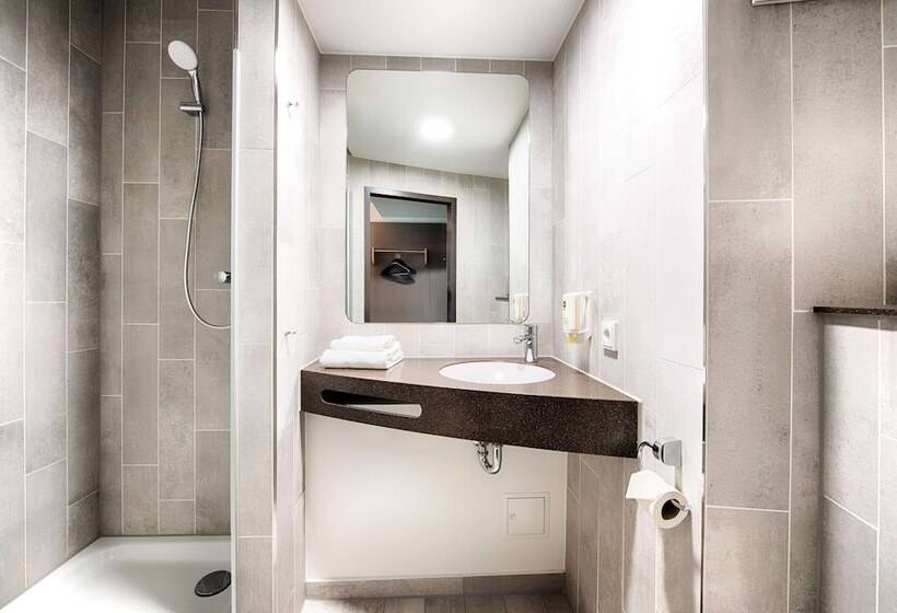 스탠다드 트리플 룸, B&b Hotel Rostock Hafen