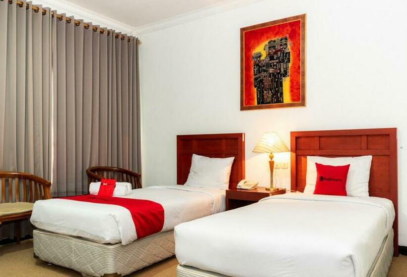 豪华房间, Reddoorz Plus Syariah Near Java Supermall Semarang 2