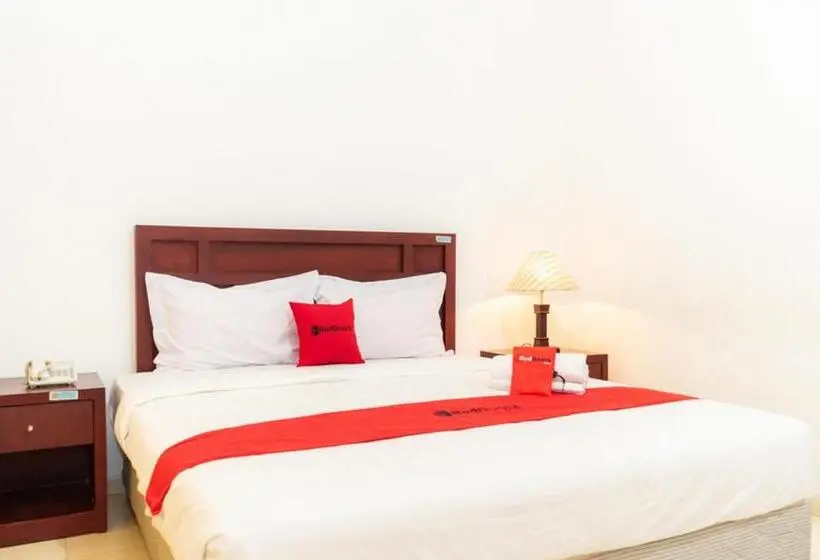 Quarto Estandar, Reddoorz Plus Syariah Near Java Supermall Semarang 2