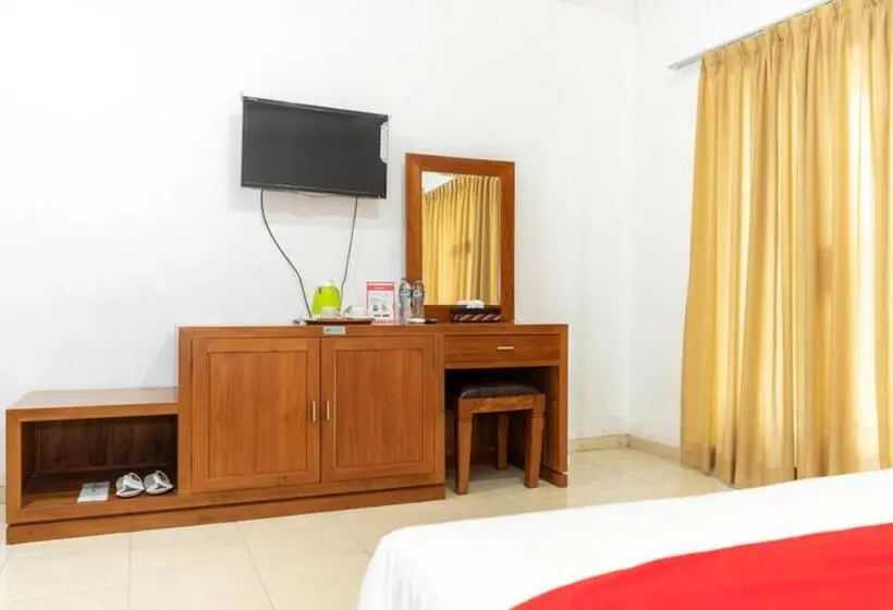 Quarto Estandar, Reddoorz Plus Syariah Near Java Supermall Semarang 2