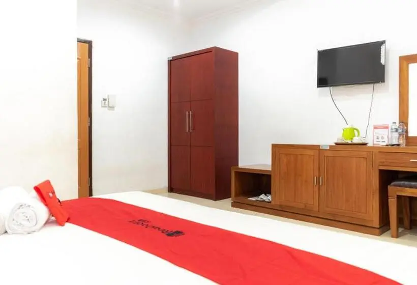 Quarto Estandar, Reddoorz Plus Syariah Near Java Supermall Semarang 2