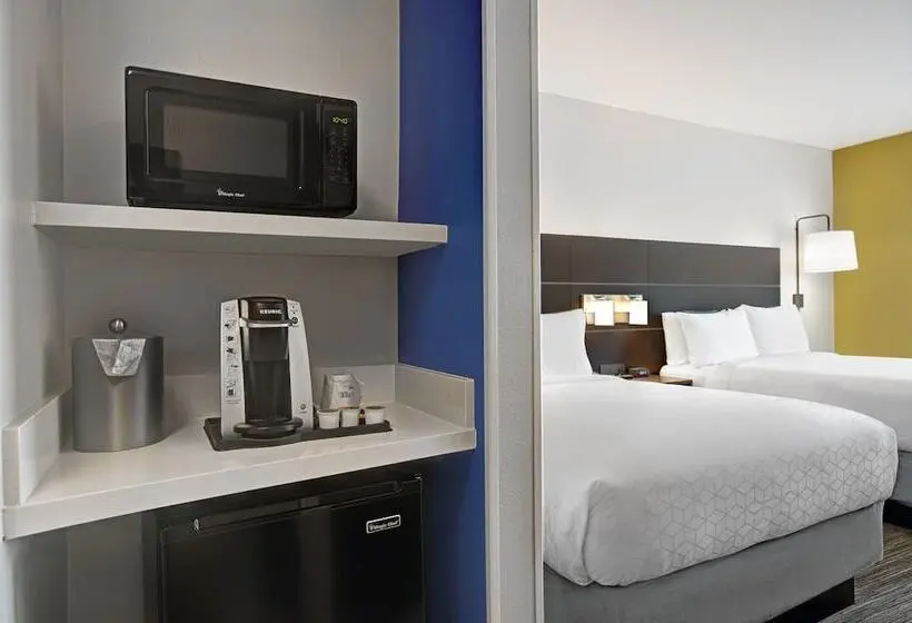 スイート, Holiday Inn Express & Suites   Milwaukee   Brookfield, An Ihg