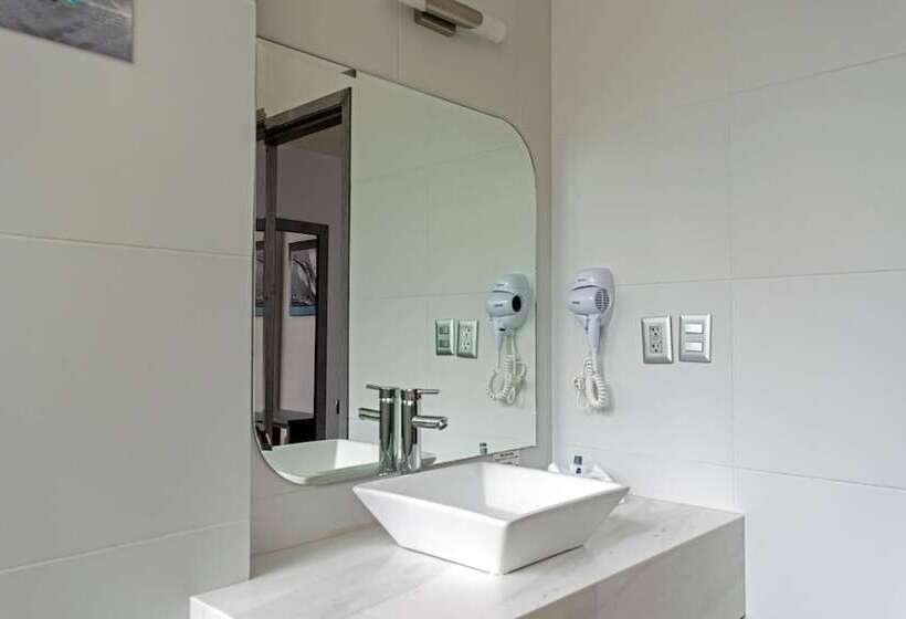 اتاق لوکس, 5 Inn Plus