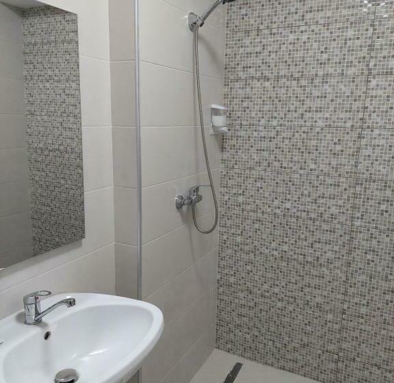 חדר סטנדרט לשלושה עם מרפסת, Breaza